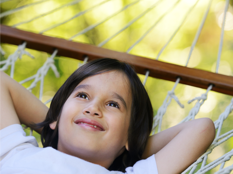 Principios Montessori para un dormitorio tranquilo